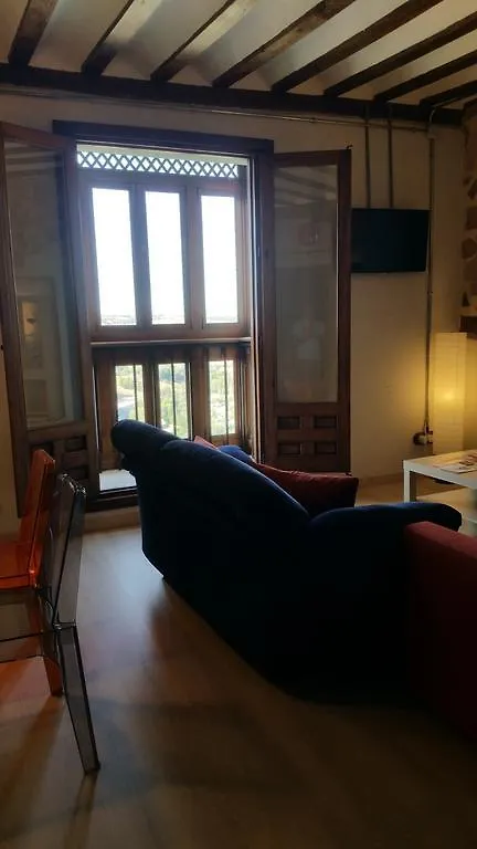 Toledo Flat, City Centre