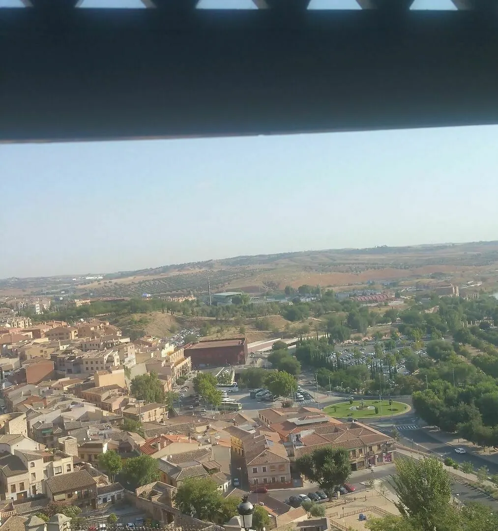 Toledo Flat, City Centre 0*,